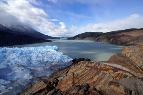 The Grey Glacier is located in the Southern Patagonian Ice Field in Chile. When such outlet glaciers shrink, they first have to form a new stable front. (Image: FAU/Matthias Braun)