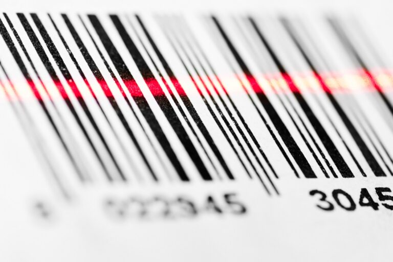 Using magnetic microparticles to mark objects unambiguously and tackle counterfeiting